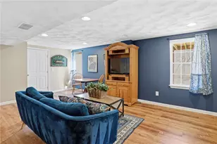 45 Gilbert Stuart Dr, Warwick, RI 02818 - Photo 37