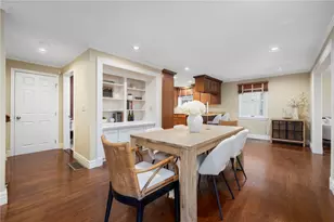 22 Miles Ave, Providence, RI 02906 - Photo 11