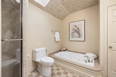 22 Miles Avenue #8, Providence, RI 02906 - Photo 27