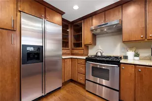 22 Miles Ave, Providence, RI 02906 - Photo 7