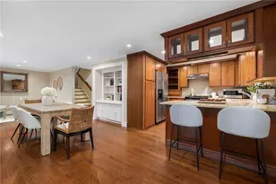 22 Miles Ave, Providence, RI 02906 - Photo 9