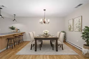 302 Chatham Cir, Warwick, RI 02886 - Photo 7