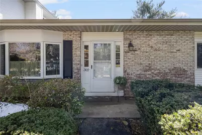 302 Chatham Circle, Warwick, RI 02886 - Photo 1