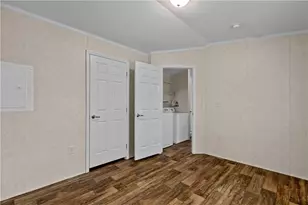 1 2nd St, Portsmouth, RI 02871 - Photo 13