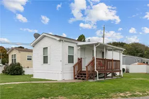 1 2nd St, Portsmouth, RI 02871 - Photo 21