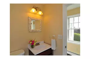 26 Peggy Ln, Portsmouth, RI 02871 - Photo 7