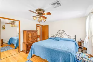 21 Hampton Ave, Warwick, RI 02889 - Photo 21