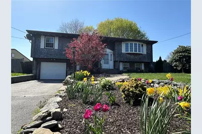 11 Pocono Road, Middletown, RI 02842 - Photo 1