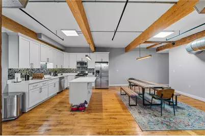 396 Roosevelt Avenue, Central Falls, RI 02863 - Photo 5