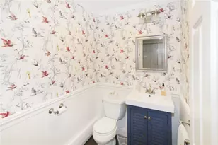 641 Middle Rd, Portsmouth, RI 02871 - Photo 13