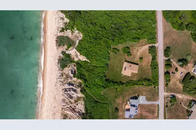 1035 Mohegan Trail, Block Island, RI 02807 - Photo 7
