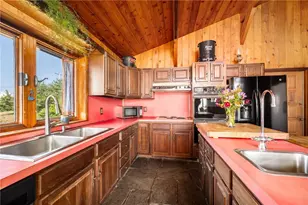 1035 Mohegan Trail, Block Island, RI 02807 - Photo 21