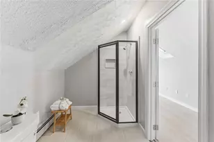 10 Woburn St, Cranston, RI 02910 - Photo 43