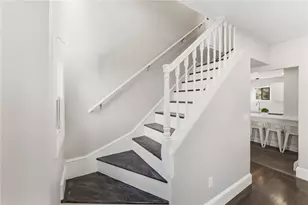 10 Woburn St, Cranston, RI 02910 - Photo 33