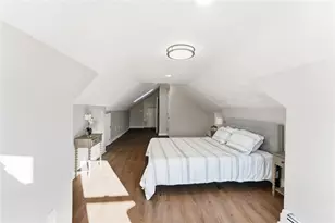 10 Woburn St, Cranston, RI 02910 - Photo 35