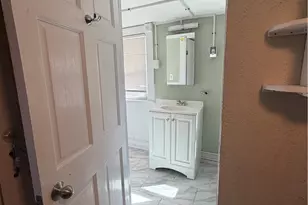 69 Hope St St, Providence, RI 02906 - Photo 15