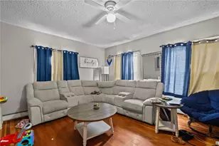 76 Slater St, Pawtucket, RI 02860 - Photo 9