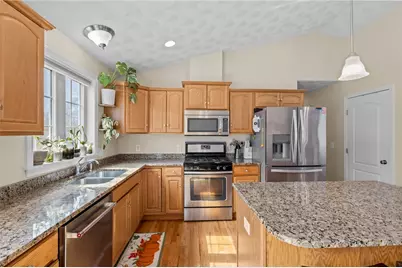 86 Bethel Street, Warwick, RI 02889 - Photo 5