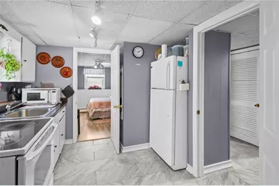 28 Halsey Street, North Providence, RI 02911 - Photo 29