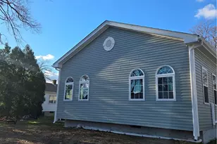 29 Dakota St, Providence, RI 02904 - Photo 15