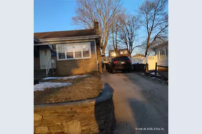 197 Enfield Avenue, Providence, RI 02908 - Photo 7