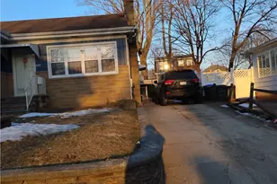 197 Enfield Ave, Providence, RI 02908 - Photo 7