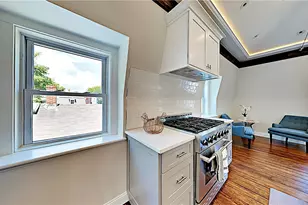 21 School St, Newport, RI 02840 - Photo 11