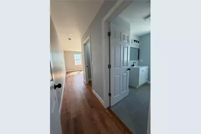 362 Kenyon Avenue, Pawtucket, RI 02861 - Photo 17