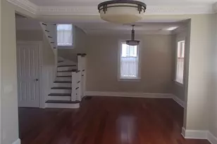 490 Broadway Rd, Newport, RI 02840 - Photo 7