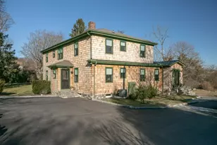 2 E Blvd, Middletown, RI 02842 - Photo 1