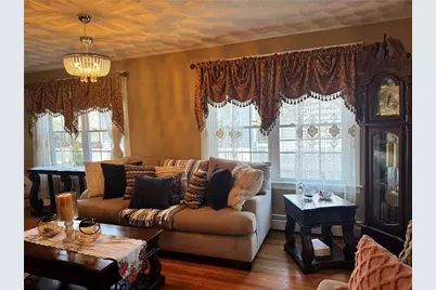 72 Concord Avenue, Cranston, RI 02904 - Photo 15