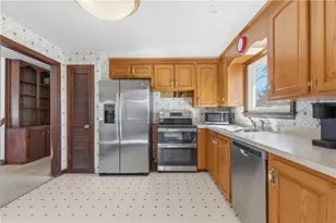 5 South Dr, Hopkinton, RI 02804 - Photo 13