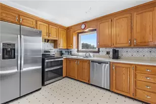 5 South Dr, Hopkinton, RI 02804 - Photo 11