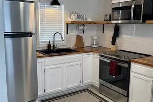 70 Weaver Rd, North Kingstown, RI 02852 - Photo 3