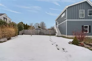 97 Eustis Ave, Newport, RI 02840 - Photo 7