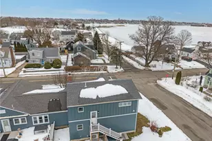 97 Eustis Ave, Newport, RI 02840 - Photo 3