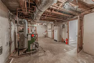 671 Benefit St, Pawtucket, RI 02861 - Photo 25