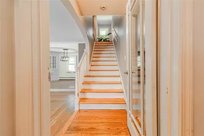 671 Benefit Street, Pawtucket, RI 02861 - Photo 15