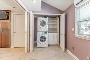 671 Benefit St, Pawtucket, RI 02861 - Photo 9