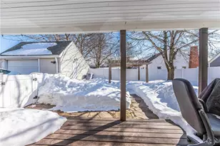 671 Benefit St, Pawtucket, RI 02861 - Photo 29