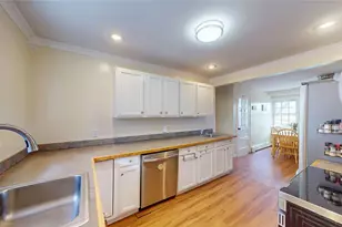 68 Leaf St, West Warwick, RI 02893 - Photo 13