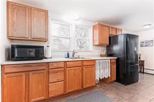 24 Bayberry Dr, North Kingstown, RI 02852 - Photo 5