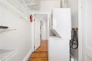 44 Sycamore St, Providence, RI 02909 - Photo 25