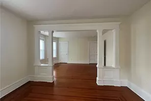 14 Courtland St, Central Falls, RI 02863 - Photo 9