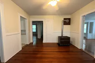14 Courtland St, Central Falls, RI 02863 - Photo 3