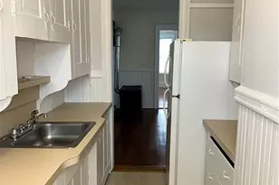 14 Courtland St, Central Falls, RI 02863 - Photo 15