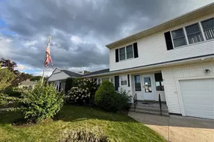 13 Ivanhoe St, Johnston, RI 02919 - Photo 1