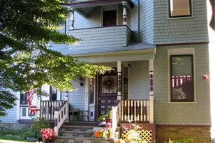 38 Rhode Island Ave, Newport, RI 02840 - Photo 1