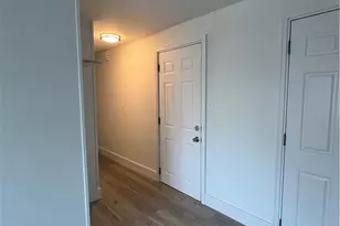 38 Rhode Island Ave, Newport, RI 02840 - Photo 7