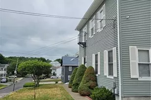 37 Pleasant St, West Warwick, RI 02893 - Photo 3